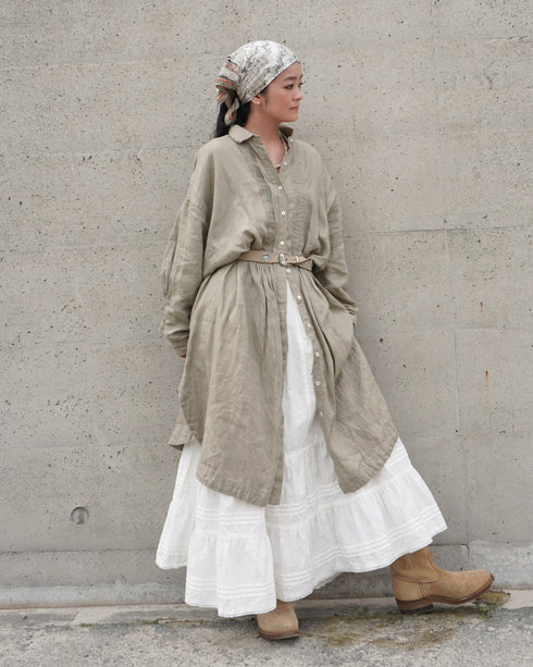 Tuck Tiered Skirt / White・Black