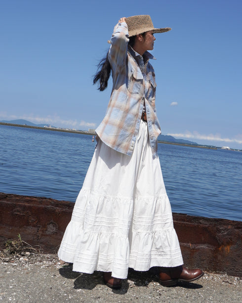 Tuck Tiered Skirt / White・Black