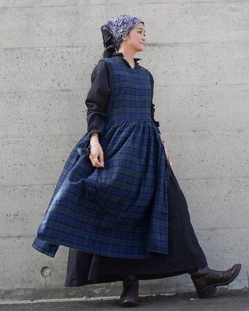 Nel Check Apron Dress / Black Watch・Red Check