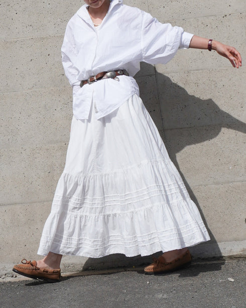 Tuck Tiered Skirt / White・Black