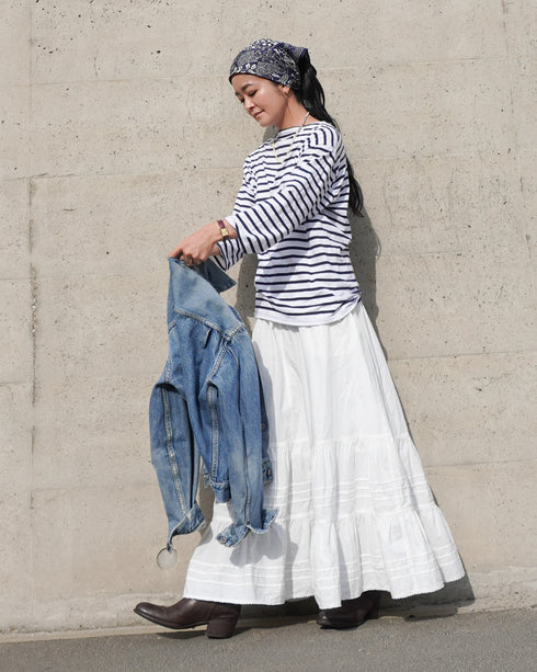 Tuck Tiered Skirt / White・Black
