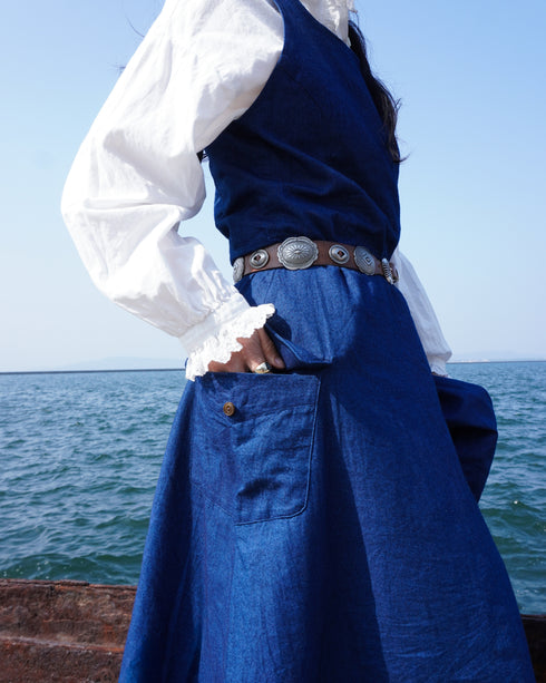 "3月4日 (水) 21:00〜販売開始" INDIGO Racerback Dress