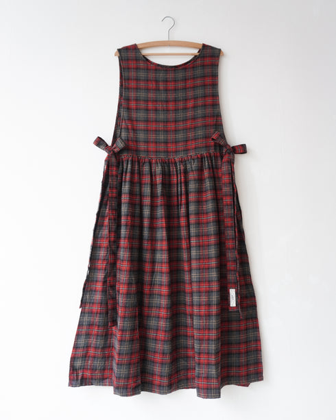 Nel Check Apron Dress / Black Watch・Red Check